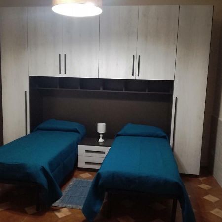 Casa Vacanza Petrulli Zafferana Etnea Bagian luar foto