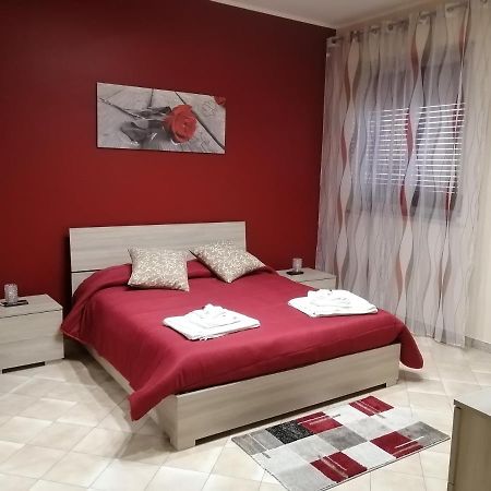 Casa Vacanza Petrulli Zafferana Etnea Bagian luar foto