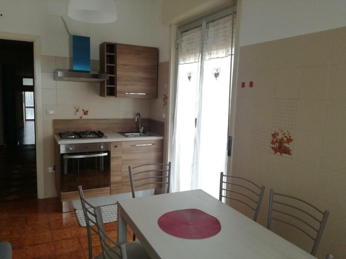 Casa Vacanza Petrulli Zafferana Etnea Bagian luar foto
