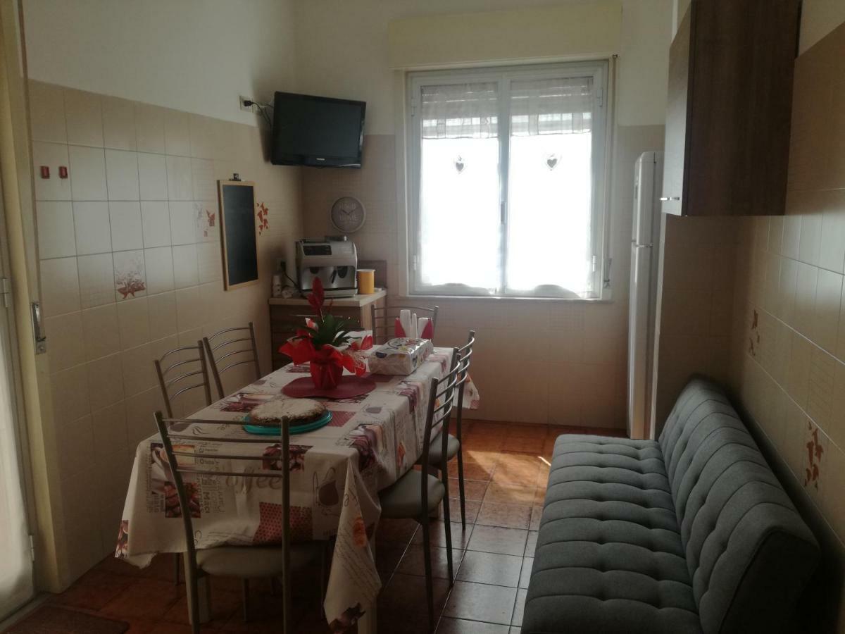 Casa Vacanza Petrulli Zafferana Etnea Bagian luar foto